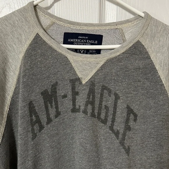 American Eagle Outfitters Men's Gray Raglan Sweatshirt - Picture 6 of 6